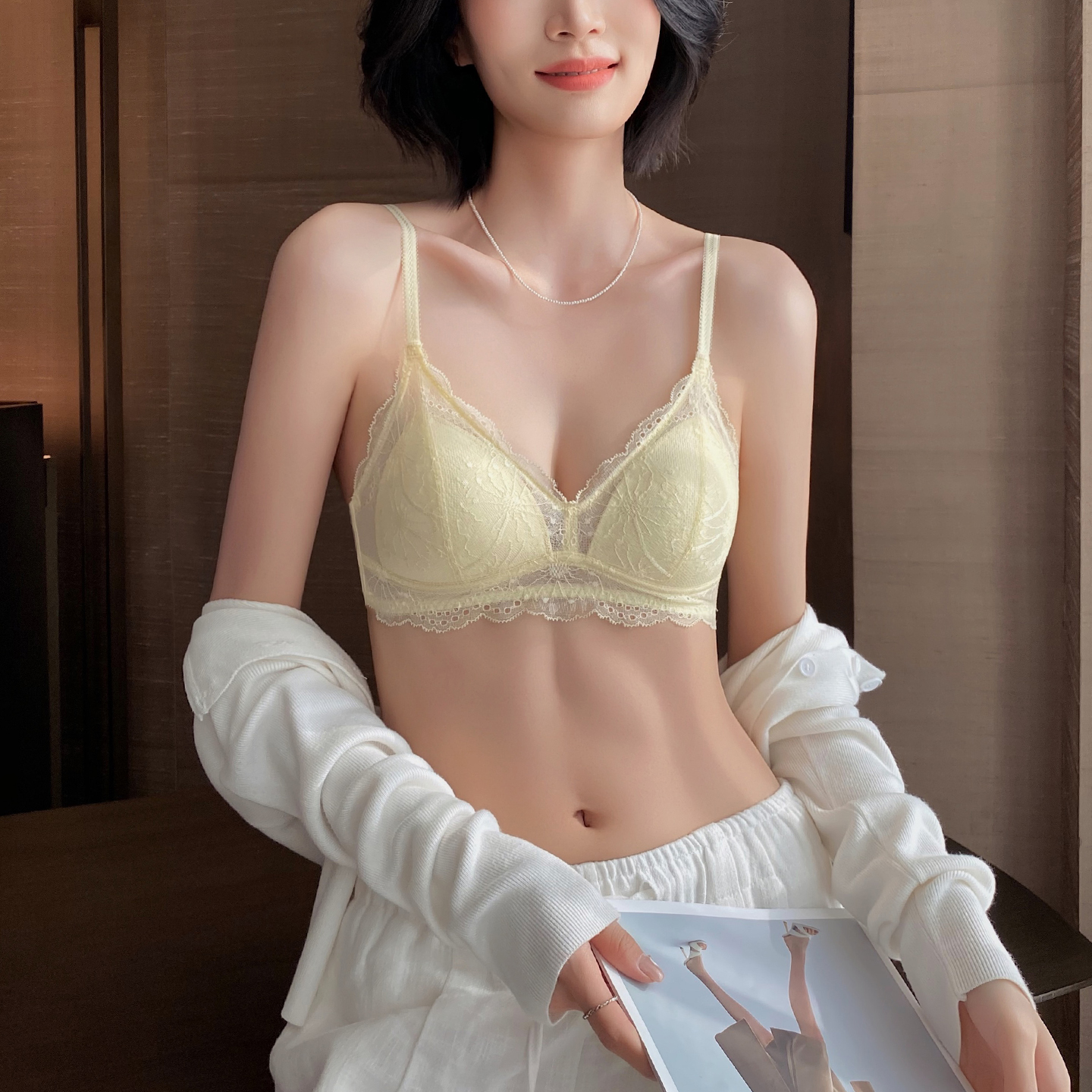 法式三角杯内衣女夏季薄款小胸聚拢不空杯无钢圈舒适性感蕾丝文胸