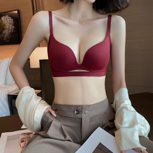 本命年内衣女聚拢小胸秋冬无痕收副乳防下垂无钢圈红色文胸罩套装