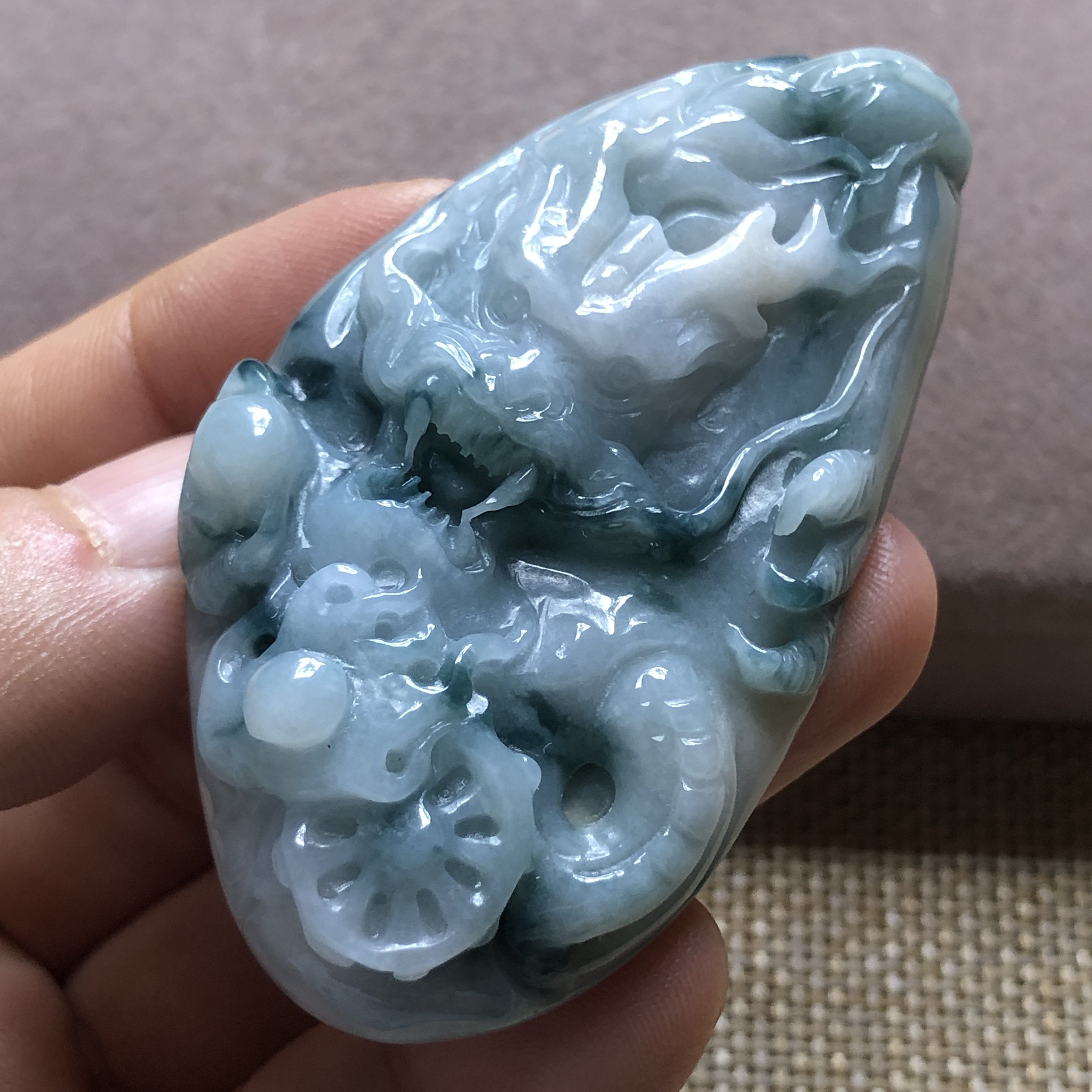 缅甸玉石A货翡翠玉雕玉器文玩冰缅甸翡翠