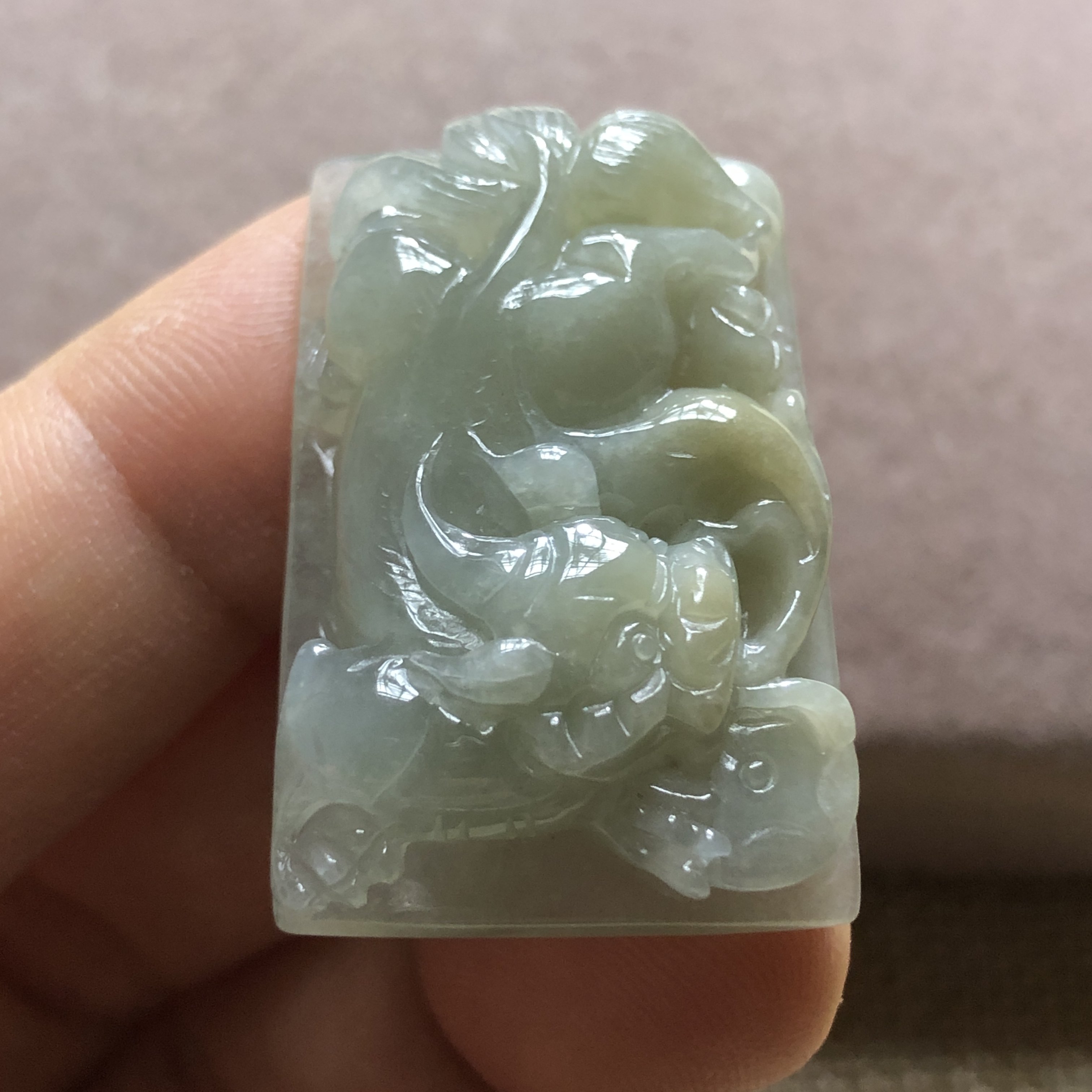 缅甸玉石A货翡翠玉雕玉器文玩冰缅甸翡翠