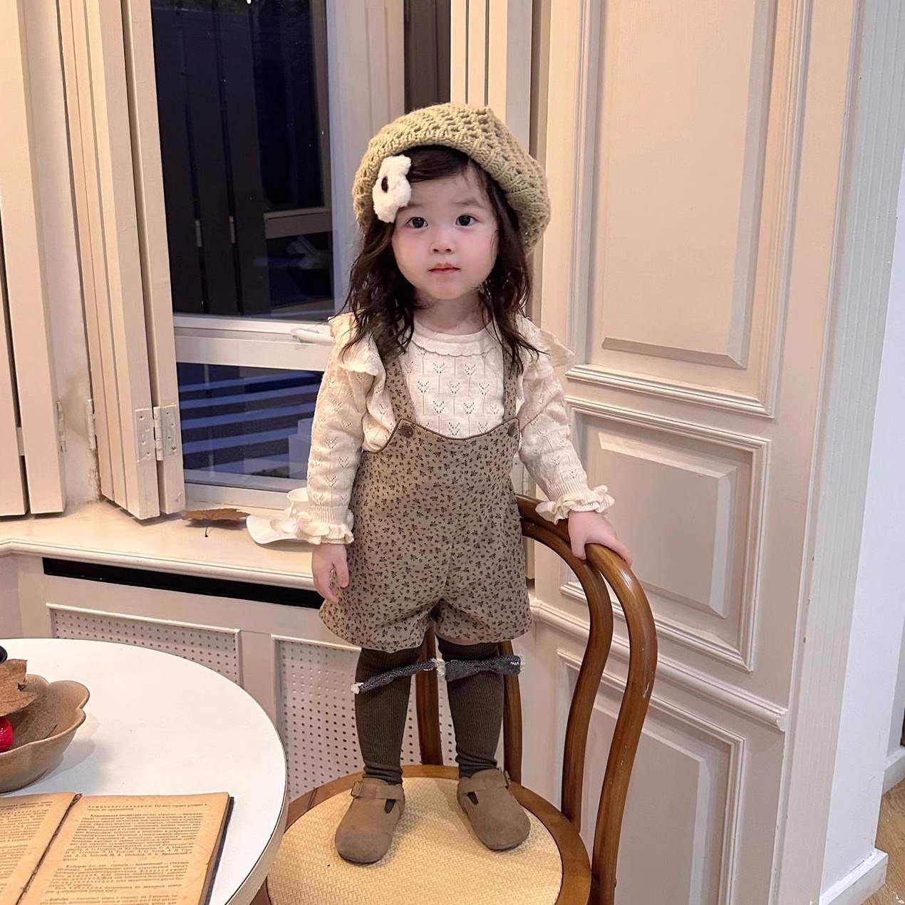 小洛特73-110秋 套头小飞袖针织衫 女宝镂空毛衣+棕色碎花背带裤