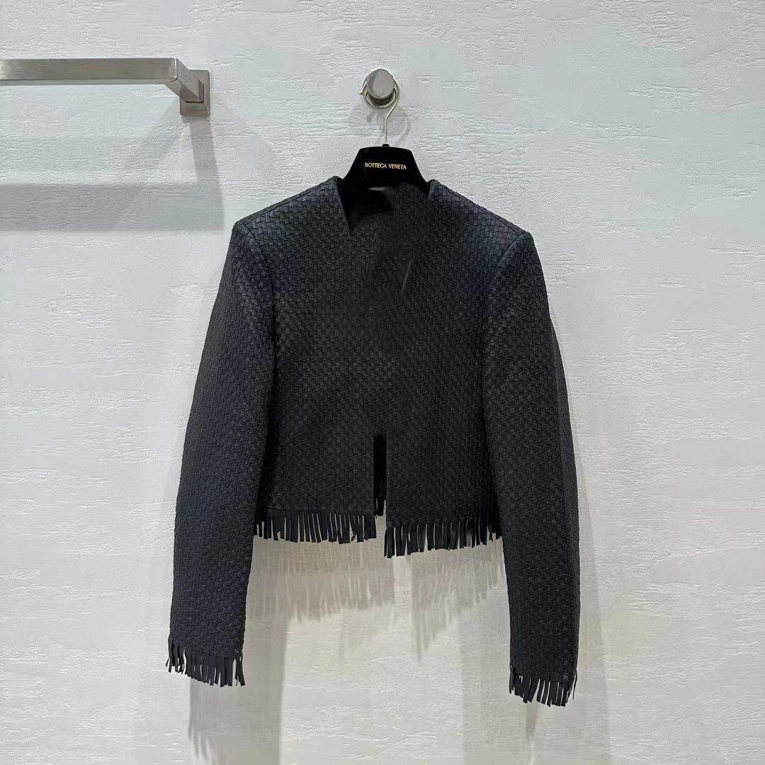 春秋新品2024 真皮羊皮流苏夹克皮外套女编织工艺垫肩设计皮衣