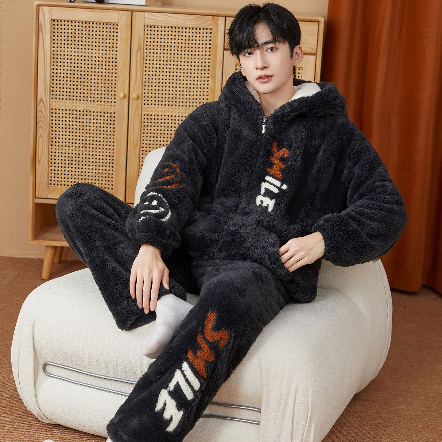 睡衣男款冬季珊瑚绒加厚加绒男士肥佬特大码青少年学生大童家居服
