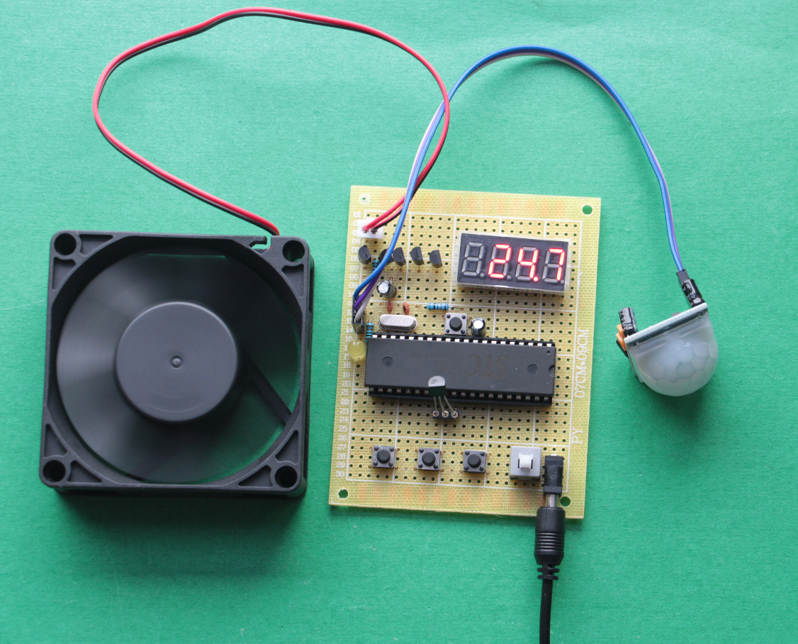 基于51单片机智能温控风扇设计 红外线人体感应控制风扇调速套件