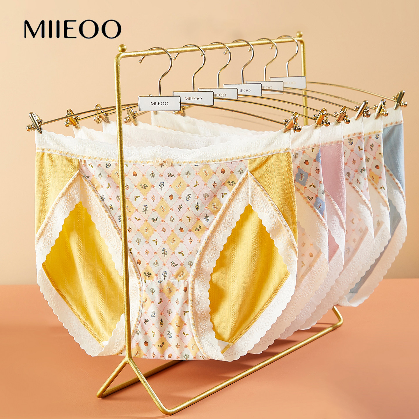 秘语内裤女2026新款透气薄款抗菌无痕包臀蕾丝中腰高开叉三角短裤,女士内衣/男士内衣/家居服,女三角裤,淘宝优惠券,粉丝福利购,淘宝优惠卷