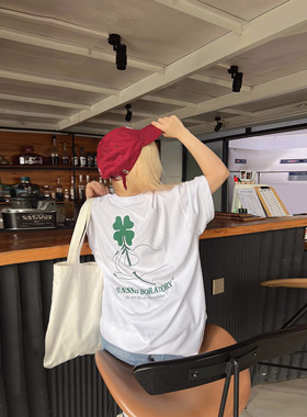 NSSLAB 原创国潮休闲宽松四叶草印花圆领T恤纯棉女