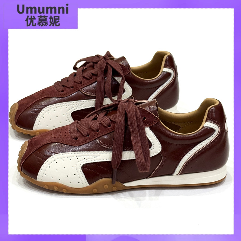 umumni优慕妮真皮休闲运动板鞋软底户外跑步健身平底阿甘德训鞋女