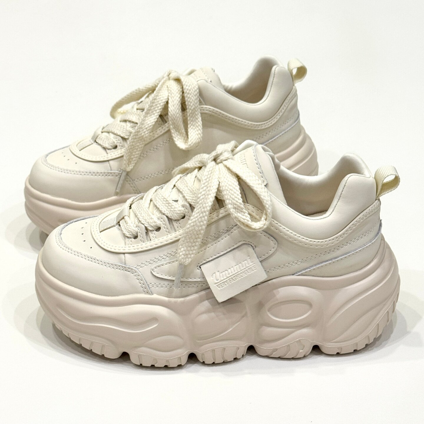 优慕妮休闲运动配阔腿裤增高松糕面包百搭德训厚底小白鞋板鞋女款