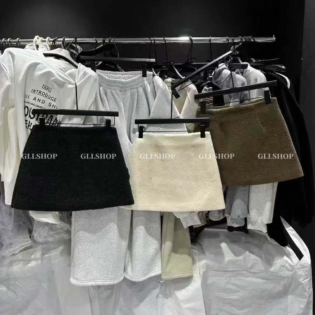 2025秋冬新款简约高腰显瘦毛呢A字半身裙女通勤气质短裙女潮