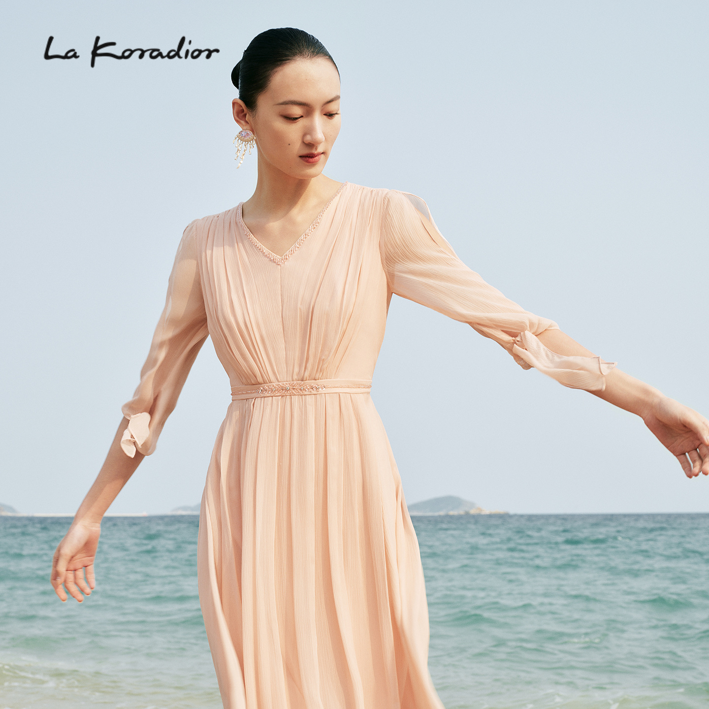 钉珠真丝LaKoradior气质