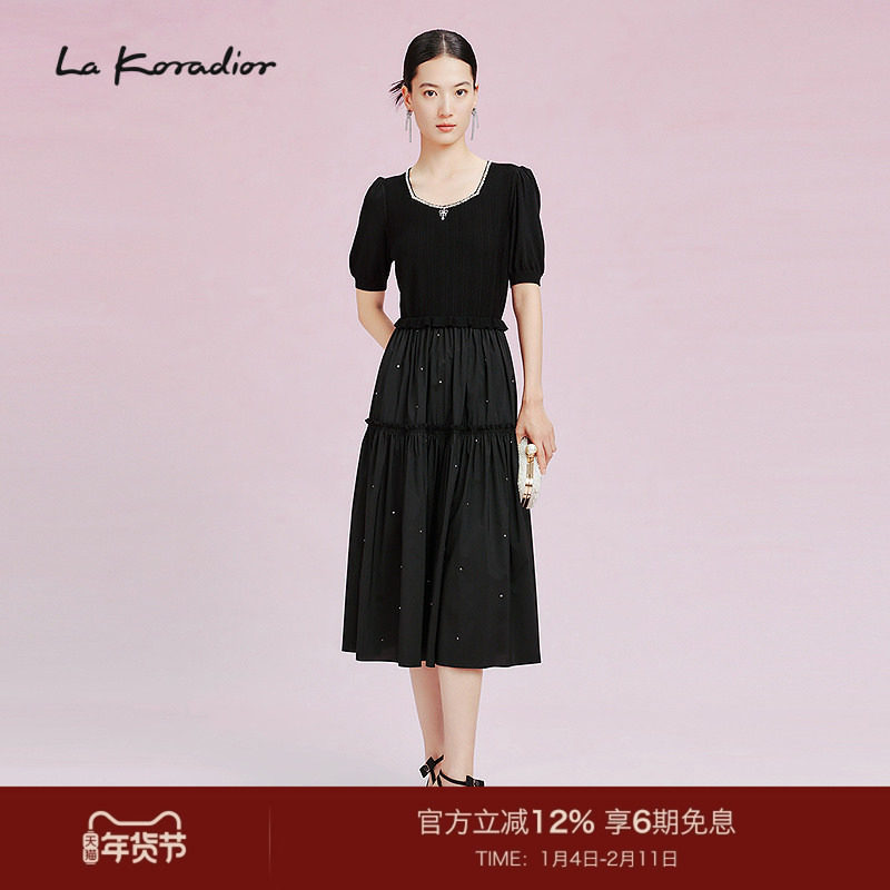 La Koradior拉珂蒂时尚春季新款法式钉珠小黑裙方领气质连衣裙女,女装/女士精品,连衣裙,淘宝优惠券,粉丝福利购,淘宝优惠卷