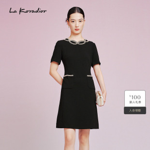 黑色连衣裙2025夏季 koradior拉珂蒂短袖 高腰裙 奢雅钉珠
