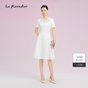 Koradior拉珂蒂通勤减龄2025夏钉珠伞摆廓形收腰显瘦连衣裙女