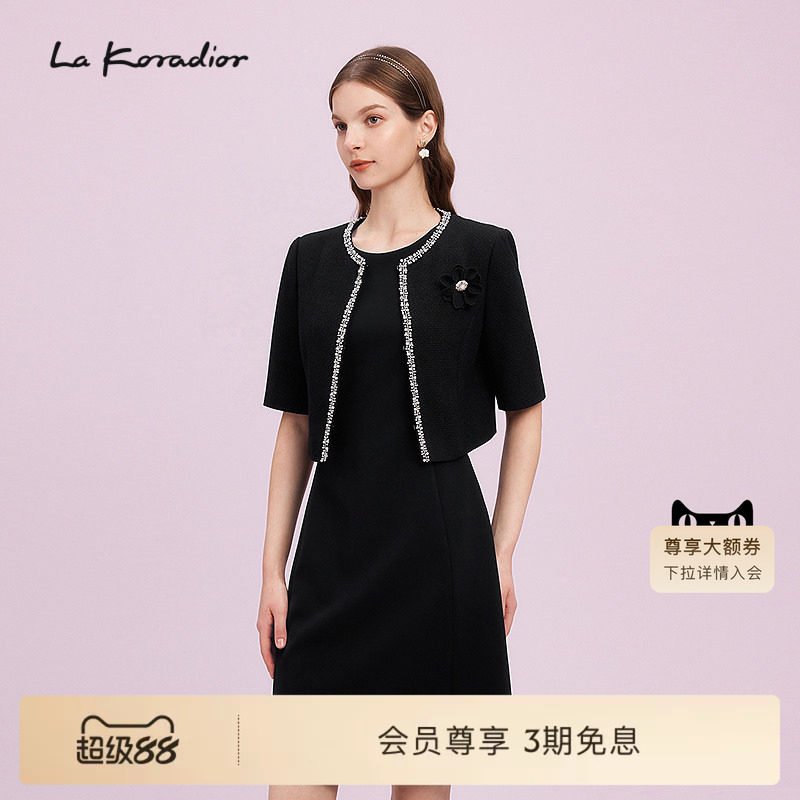 La Koradior拉珂蒂商场同款春季新款气质短袖黑色上衣圆领女外套