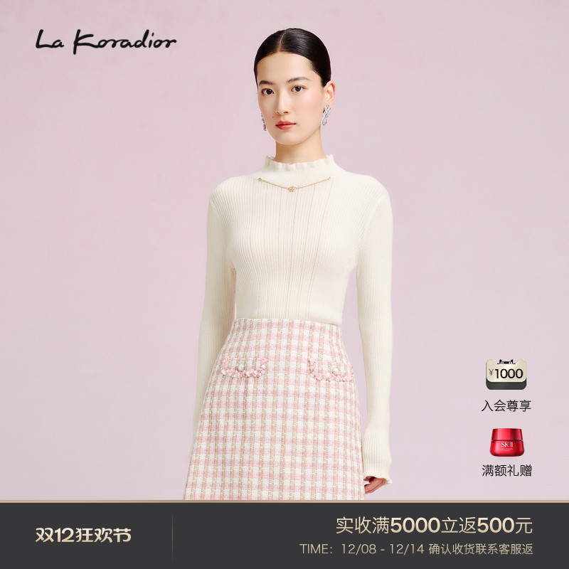 La Koradior拉珂蒂减龄时尚春季新款半高领气质修身通勤羊绒衫女