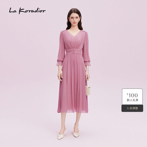 La Koradior拉珂蒂2025商场同款新款100桑蚕丝v领灯笼袖连衣裙女