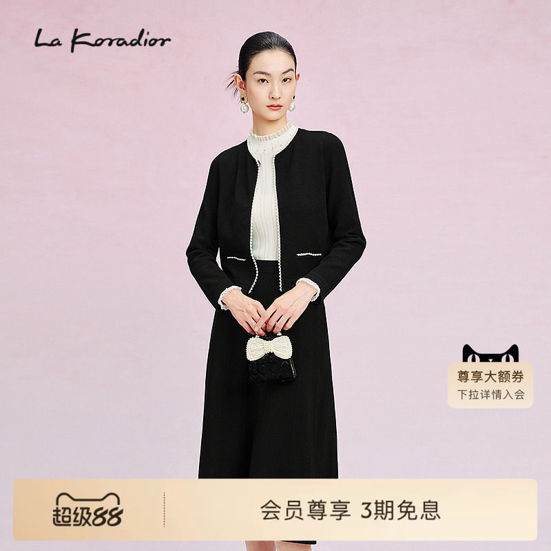 La Koradior拉珂蒂春季通勤新款法式香风气质短外套黑色圆领上衣