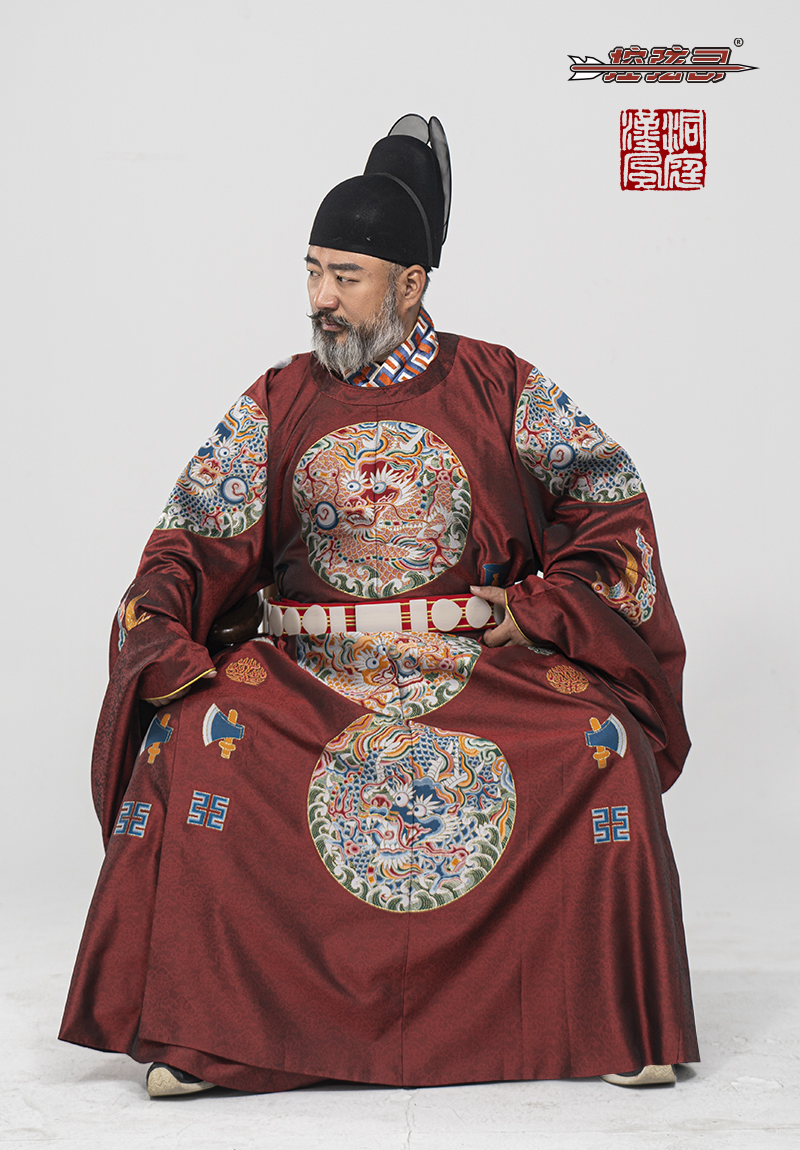 控弦司正德十二章纹龙袍