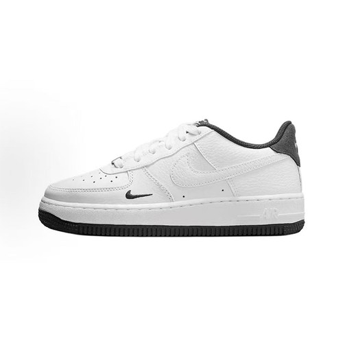耐克AF1白黑低帮休闲运动板鞋