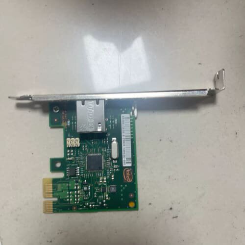 联想X3250 M6 2.5小盘 四口12GSAS通道新旧都有 议价