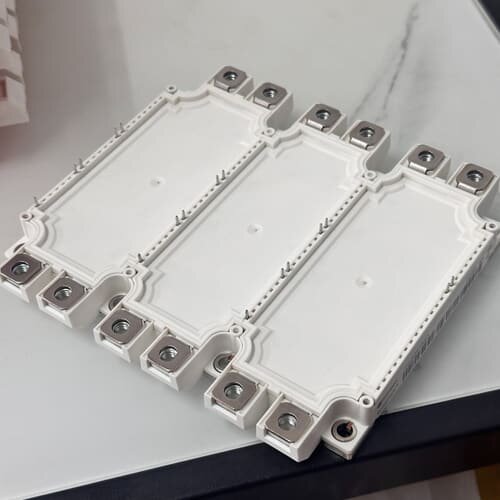 FS450R17KE3 FS450R12KE3 FS4全新二手都有现货
