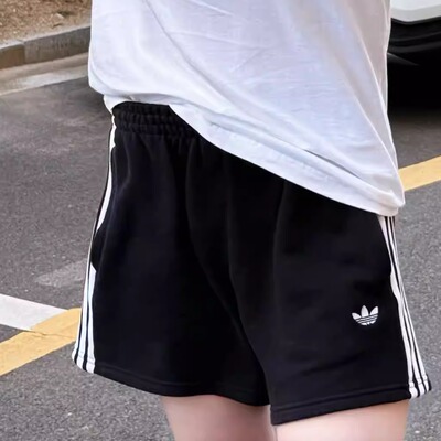 Adidas阿迪达斯三叶草女运动短裤