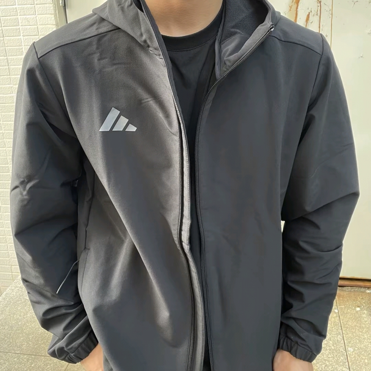 Adidas男女同款防风保暖梭织外套