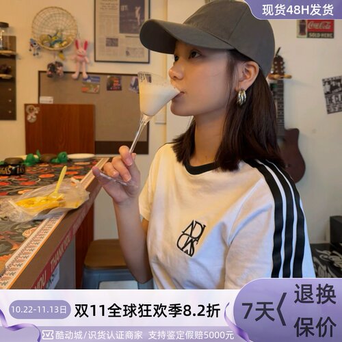 Adidas女子轻便透气舒适短袖T恤