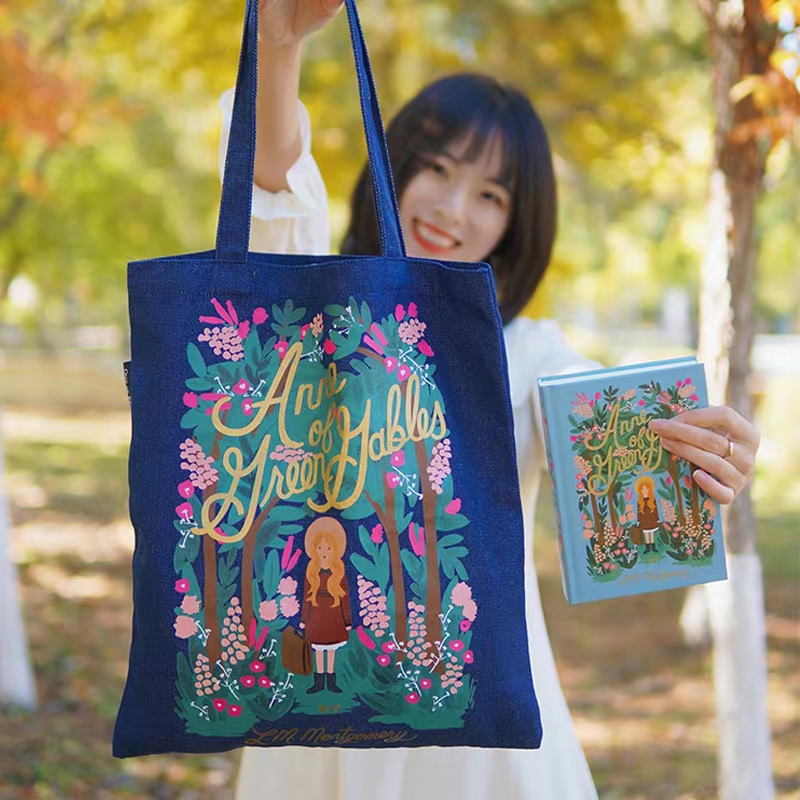 美国outofprint绿山墙的安妮书封文创帆布包大容量通勤繁花单肩包