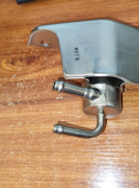 三菱猎豹v31v33v32 黑金刚车门油气分离器 原厂