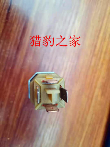 长丰猎豹Q6CS6柴油车离合器开关