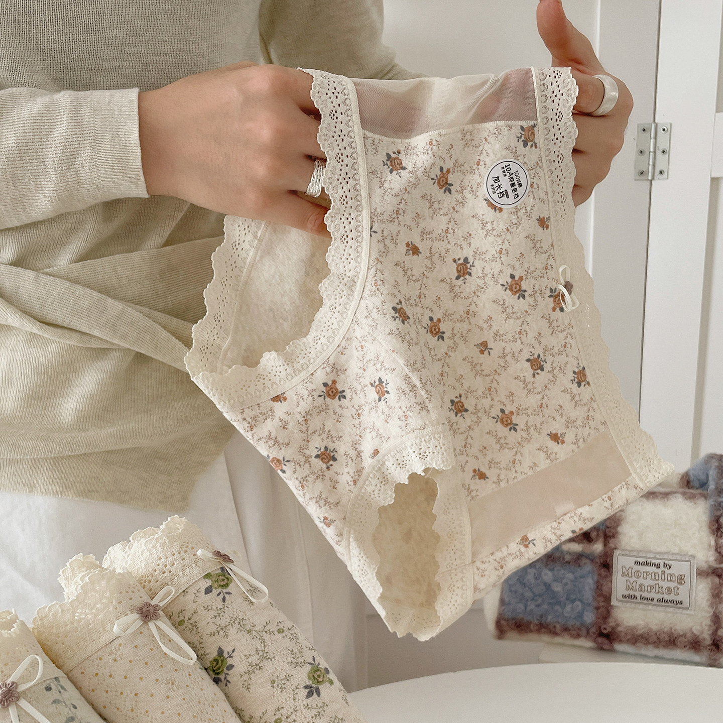 莫奈花园！10A抑菌100%棉底档内裤女中腰碎花蕾丝边舒适透气不夹,女士内衣/男士内衣/家居服,女三角裤,淘宝优惠券,粉丝福利购,淘宝优惠卷