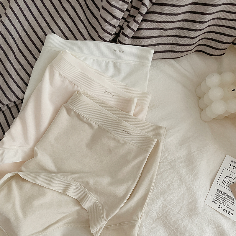 简约风的爱！80S超细纤维软糯莫代尔棉抗菌纯色舒适中腰女士内裤