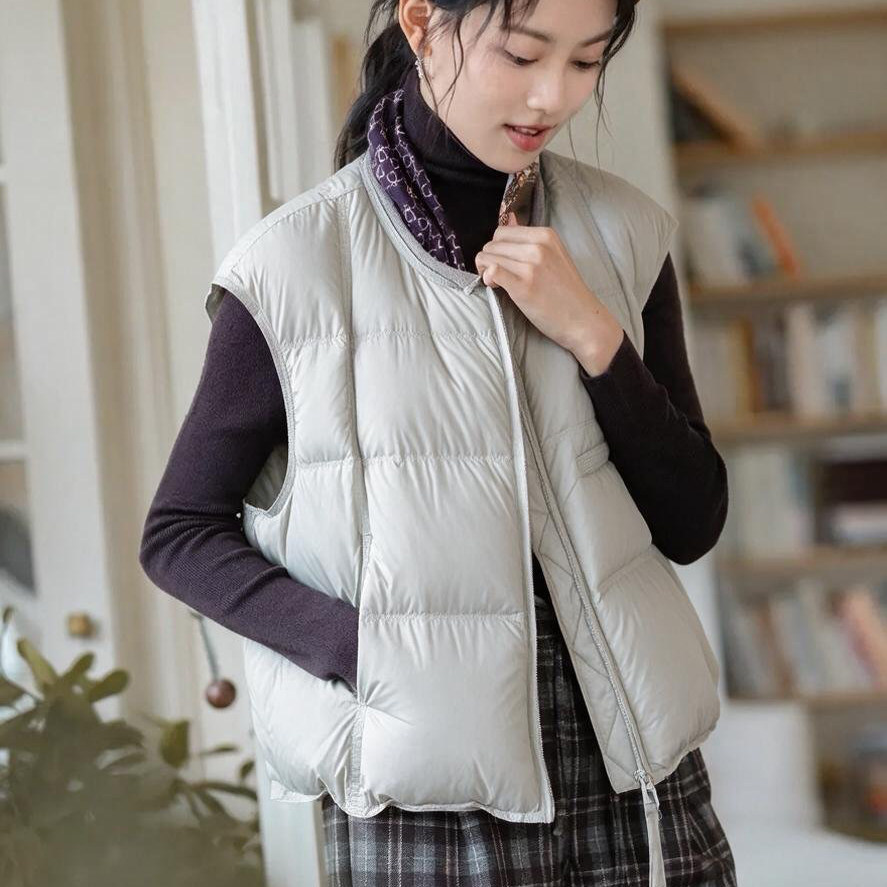 简约圆领羽绒马甲女短款加厚外穿