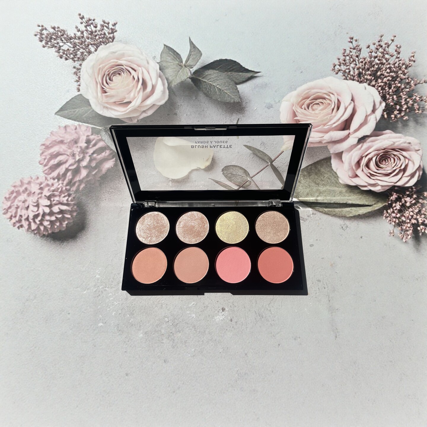 英国makeup revolution8色腮红盘珠光哑光蜜桃橘裸粉红高光修容