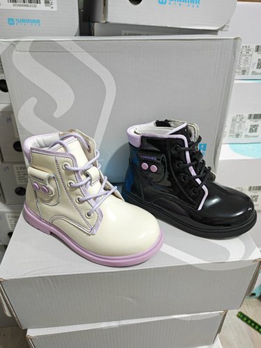品牌斯乃纳新款童鞋女童羊皮马丁靴秋冬单靴防滑儿童时尚舒适