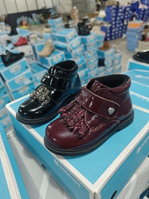 撤柜斯乃纳撤柜女童秋冬薄绒靴流苏童鞋防滑儿童短靴子公主靴软底