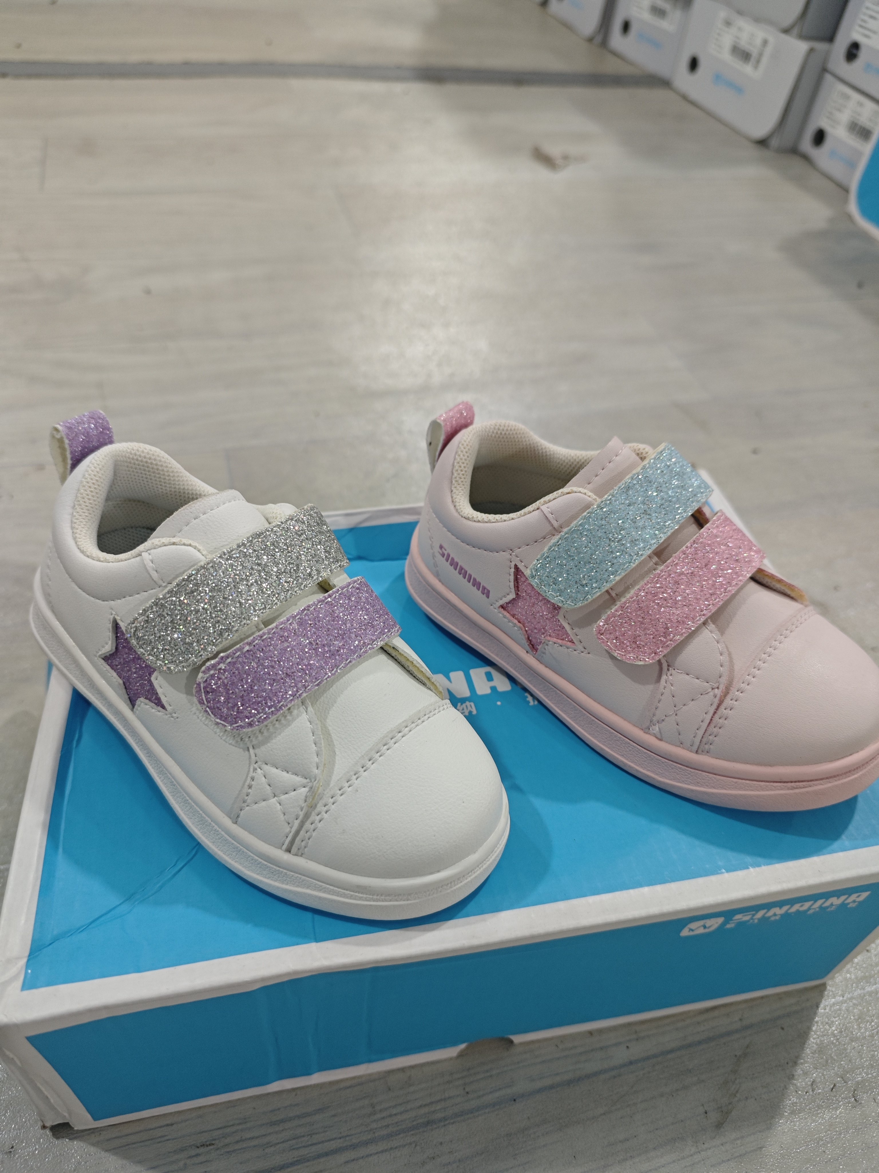 专柜撤柜斯乃纳春款儿童男女宝宝小中童小白板鞋宝宝休闲鞋运动鞋