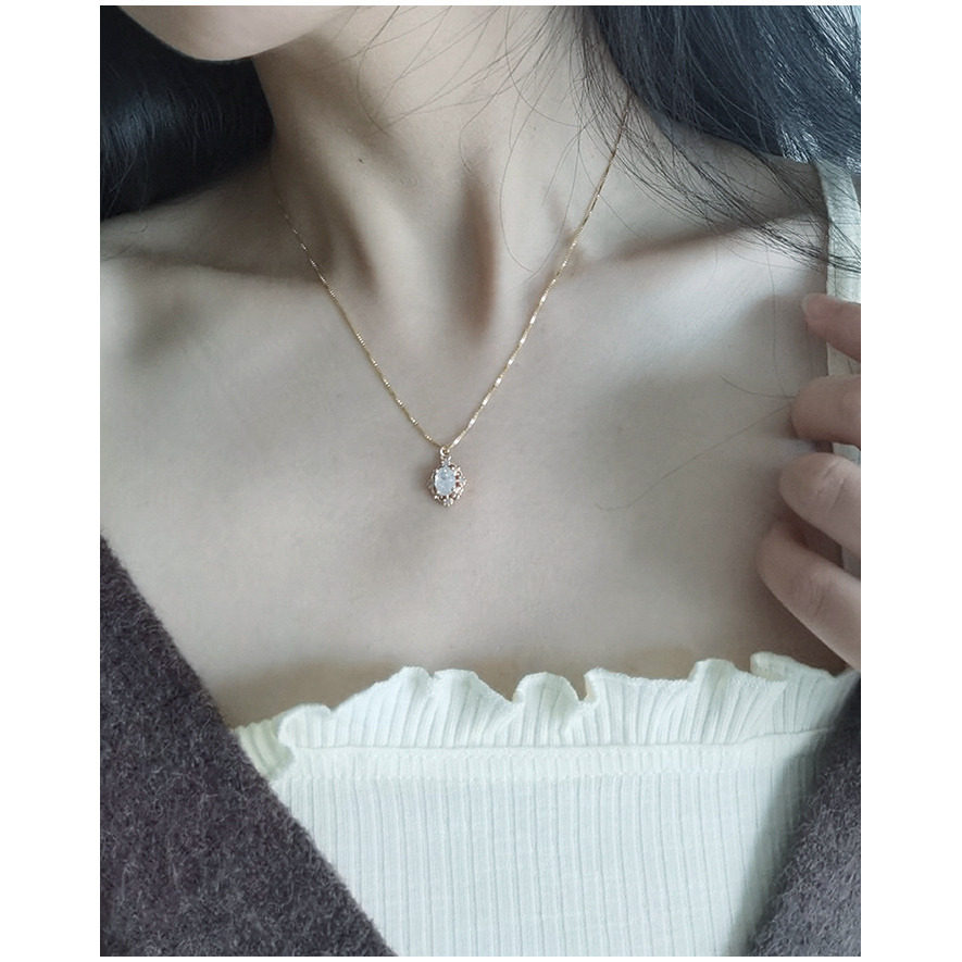 欧美ins新款彩色天然石项链直供不规则光面天然石吊坠女
