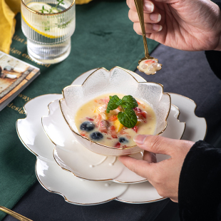 北欧轻奢金边樱花平盘创意茶几糖果盘甜品碗零食点心盘多层水果盘