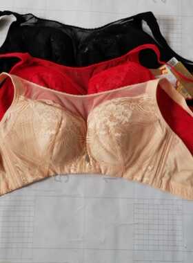 D42-11国内单抹胸裹胸文胸内衣bra无钢圈超薄款大胸显小808590c杯