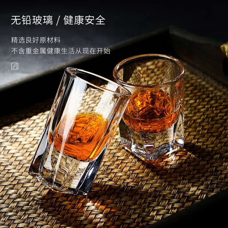 豪华特厚底玻璃杯酒吧清吧酒杯洋酒杯白酒一口杯二两啤酒杯架套装图片