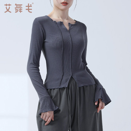 现代舞练功服设计感V领