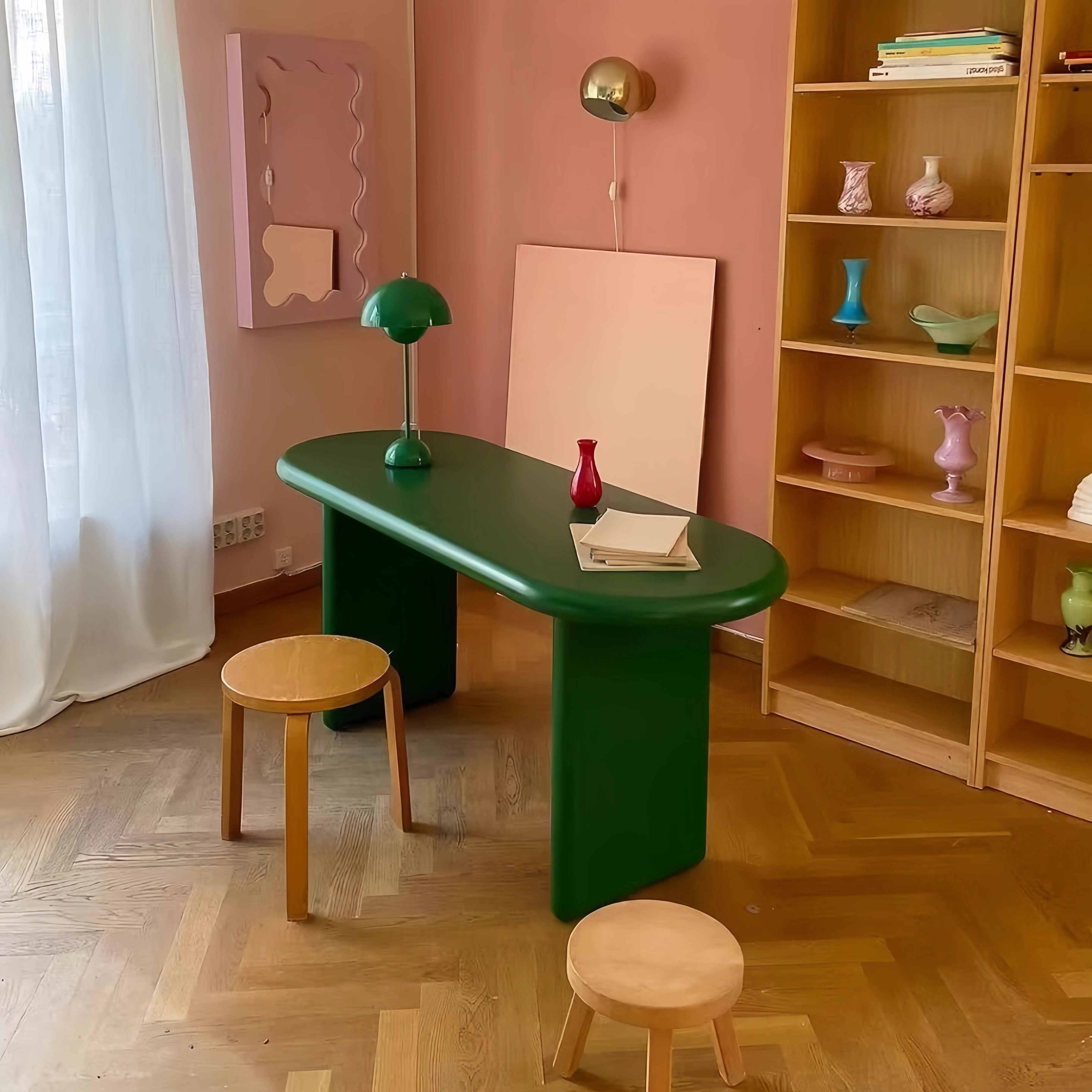 孟菲斯彩色椭圆书桌家用小户型多巴胺餐桌设计师办公轻奢电脑桌