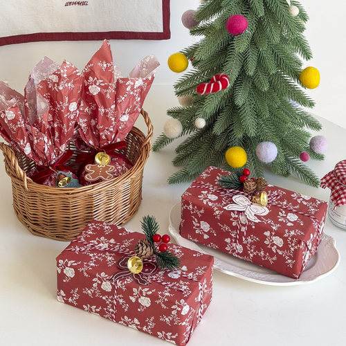 圣诞节包装搭配红色雪梨纸