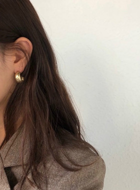 MAGICBOXACC冷淡风复古做旧金属凹凸半圆925银针个性耳钉百搭耳环