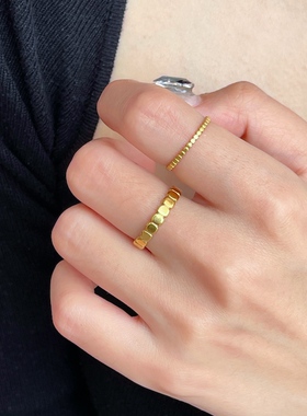 MAGICBOXACC欧美风金属质感大小扁圆钛钢高保色叠戴戒指食指戒女