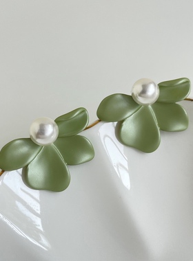 MAGICBOXACC气质森系抹茶绿色珍珠花朵磨砂质感耳钉925银针耳环女