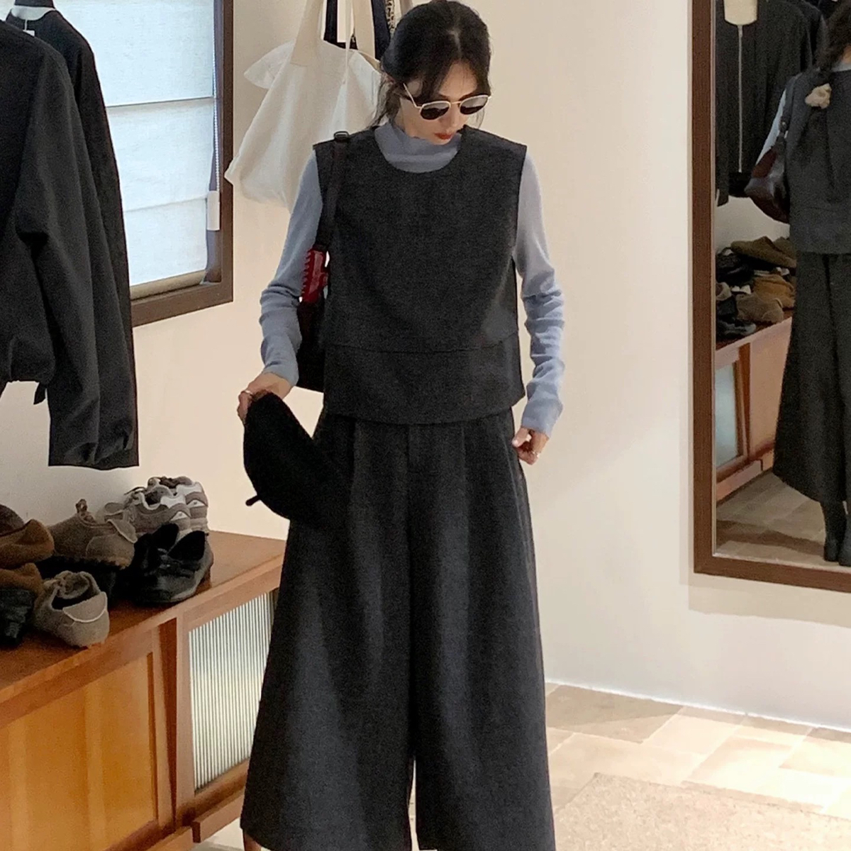 毛呢马甲＋打底衫＋阔腿裤套装