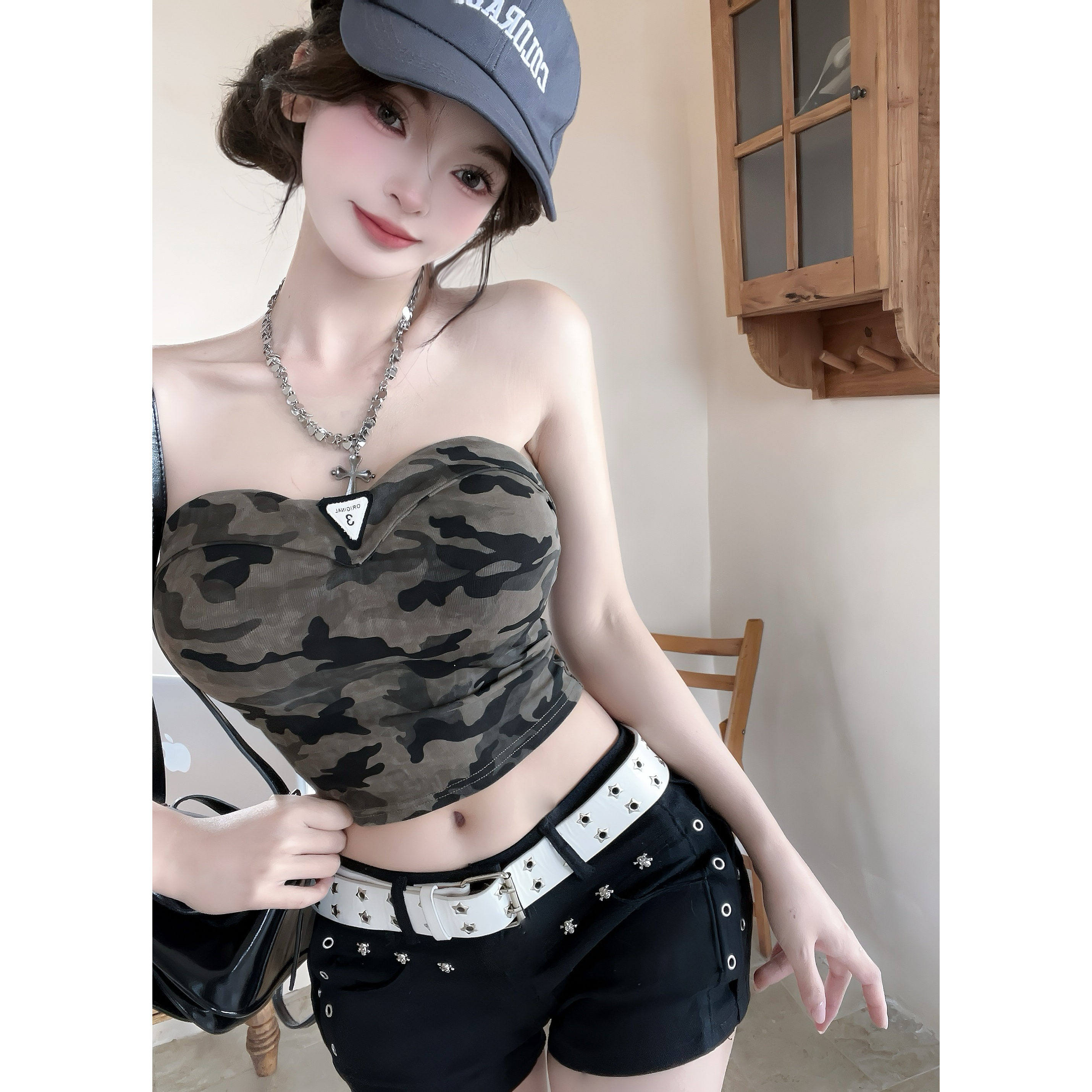辣妹性感迷彩印花抹胸背心女图片
